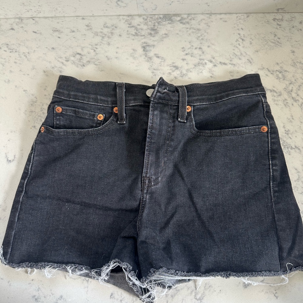 Nwot women’s high rise shorts
